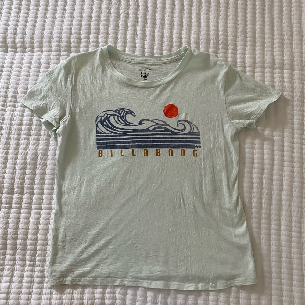 Billabong women’s tee